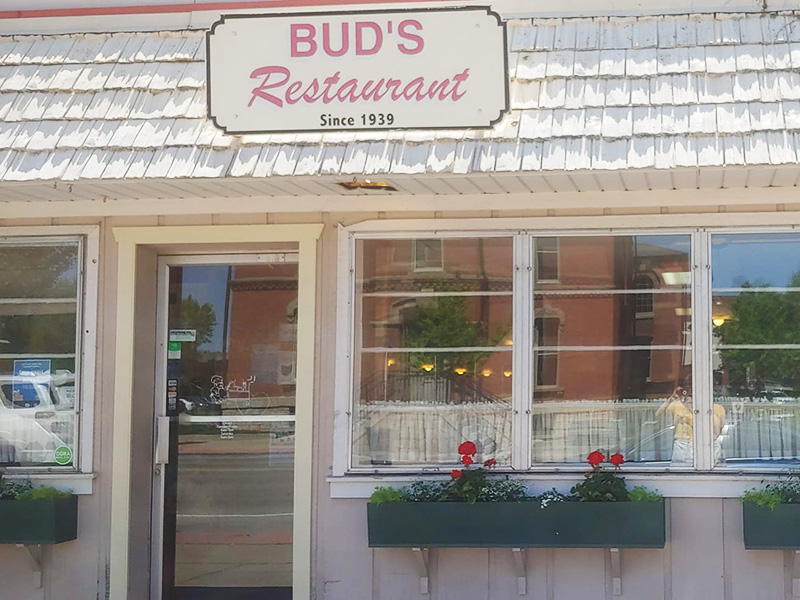 BudsRestaurant_800x600