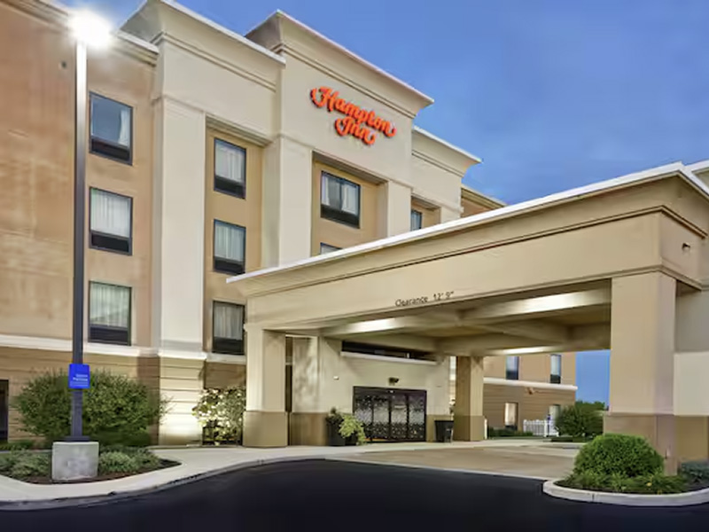 HamptonInnDefiance_800x600